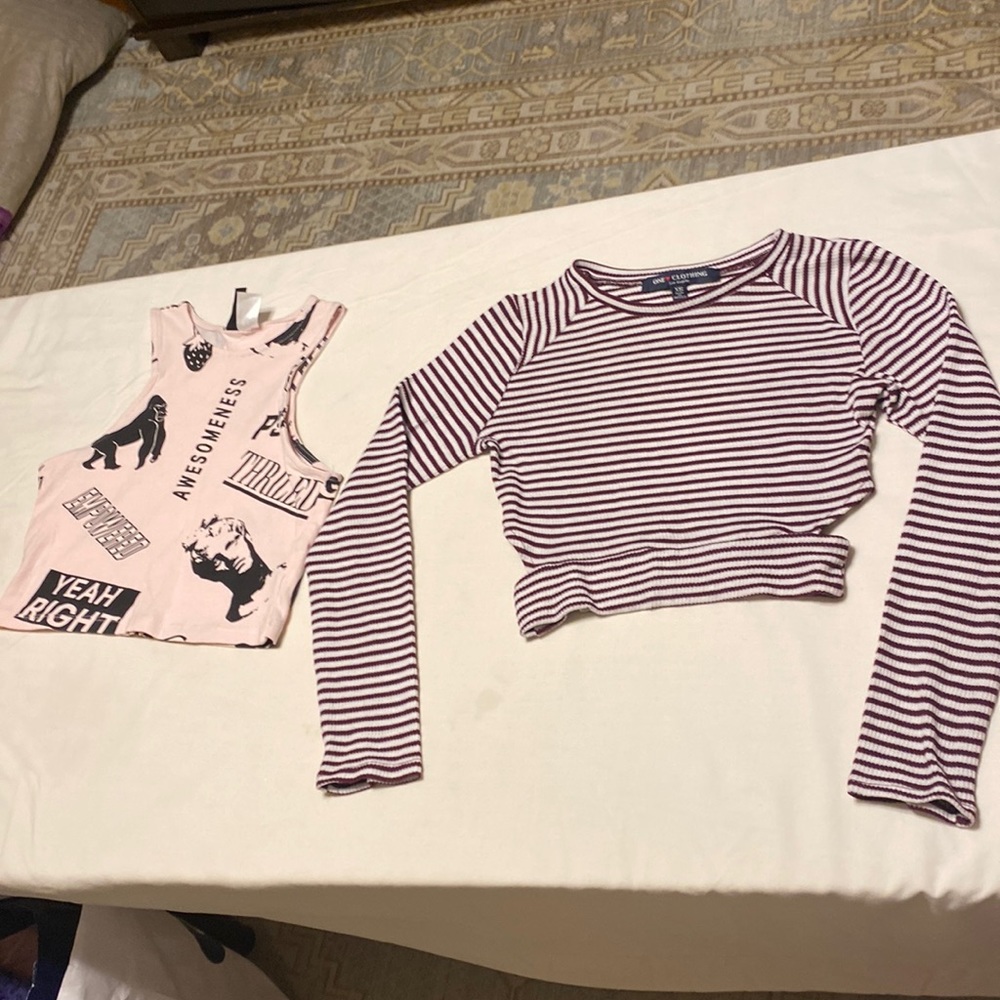 Divided girls AND ONE❤️ 2 pieces top size XS light pink black and purple…